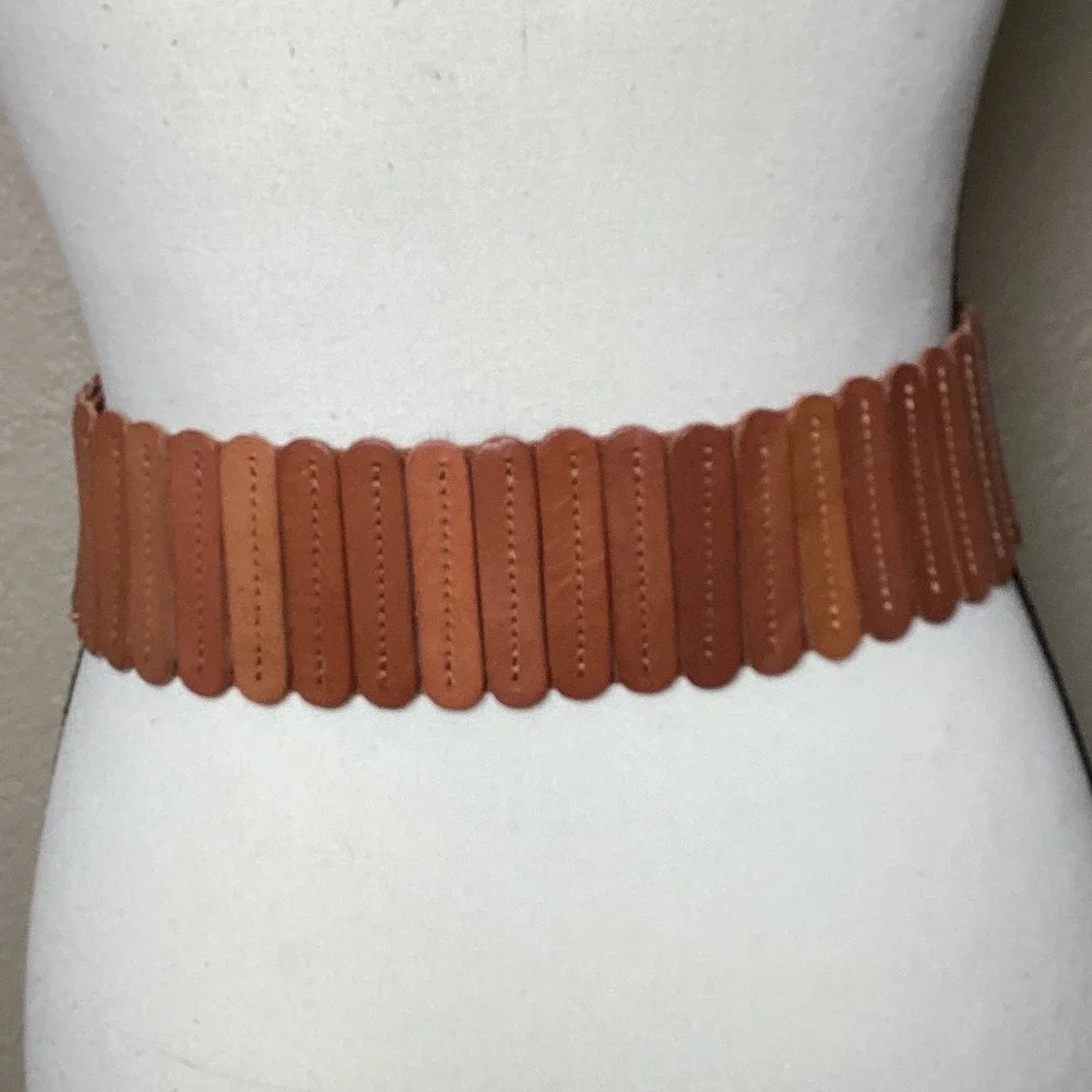 Anthropologie Cognac Brown Leather Wide Segmented Waist Cinch Belt XS Brass Buck - Picture 3 of 8